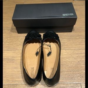 Kenneth Cole Reaction Flats